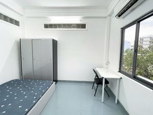 cho thuê căn hộ tách bếp cửa sổ thoáng full nội thất + máy giặt riêng ngay võ oanh gần pearl plaza