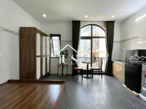 cho thuê phòng studio ban công, đầy đủ nội thất đường nguyễn giản thanh, quận 10