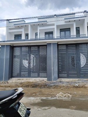 với 450 triệu có nhà sổ riêng cuối đường đồng khởi, gần ngã ba đèn vàng