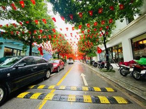 trung kính- tòa văn phòng dòng tiền 1 tỷ/ năm- vỉa hè rộng view công viên 120m2 mt 6m - 62 tỷ