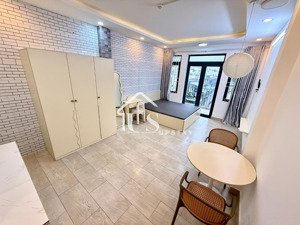 căn hộ cho thuê full nội thất ngay trần hưng đạo quận 1, bancon, thang máy, máy giặt riêng,...