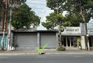 cho thuê 10m kho mặt tiền lê hồng phong giả rẻ , bình dương chỉ 20tr