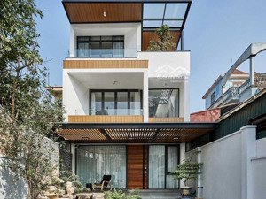 vị trí đắt giá! bán nhà mặt tiến ngay khu tam giác vàng q1 - tn 150tr - giá bán chỉ 65 tỷ