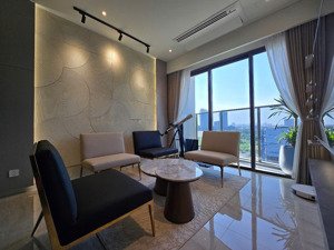 chính chủ cho thuê gấp ch carrilon 3 , nhà đẹp, 100m2, 3pn, 2wc,full nt,giá chỉ 14tr