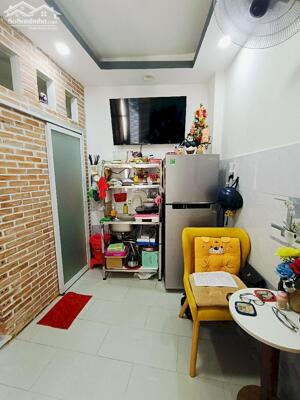 Bán nhà Nguyễn Thái Bình, 3 tầng 2PN hẻm thông Xuân Diệu