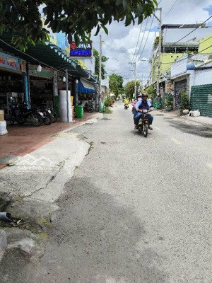 nhà mặt tiền thạnh xuân 22, 4 tầng, 5x14m. ngay chợ minh phát