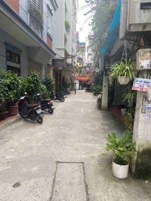 chính chủ bán nhà riêng 28m2, mặt tiền 4,1 m,5 tầng, 3pn, ngõ nông phúc xá, ba đình, giá 6,3 tỷ,