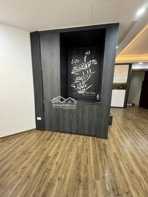 tôi là chủ nhà cần bán căn hộ chung cư 4 phòng ngủ, toà 18 phạm hùng - big tower