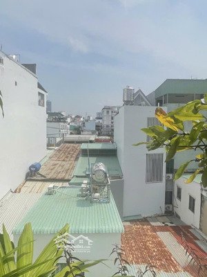 bán gấp nhà chính chủ, trung tâm quận 7 ,cách mặt tiền 100m ,diện tích 84m2 chỉ 6,9 tỷ