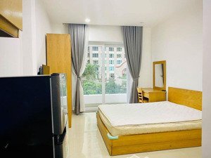 căn hộ ban công rộng 35m2 - quận 7