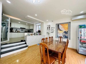 bán gấp nhà phố trung tâm 157m², 3 tầng, gần phan xích long ở ngay, mở spa/vp đều chuẩn!"