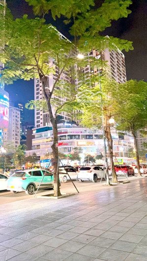 chính chủ gửi bán nhà phân lô ô tô tránh - sổ đỏ. 5 tầng 70m2 kinh doanh văn phòng giá ngon