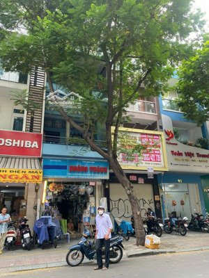 87 calmette p. nguyễn thái bình, quận 1 diện tích: 4x19m dtcn: 71m2 1 trệt lửng 3 lầu + giá: 45 tỷ