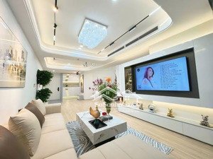 chỉ nhỉnh 8 tỷ sở hữu căn hộ 3n2vs trục hoa hậu ở goldmark full đồ, hướng đn siêu mát.lh 