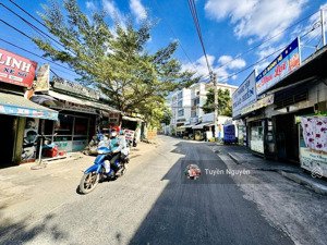 căn hộ dịch vụ ngay hoàg diệu 2 p.linh trung 175m2 ngang 6m thu nhập 50tr/tháng cho thuê khoán