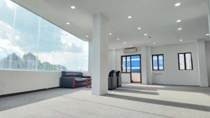 cho thuê văn phòng đường phổ quang, dt 90m²