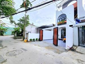 MUA NHÀ SANG - NHẬN QUÀ VÀNG