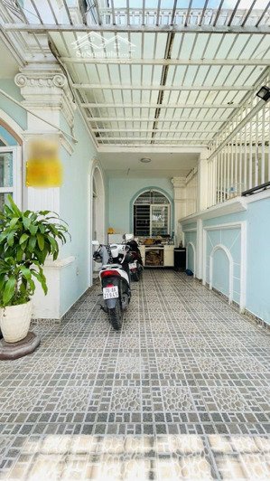 bán gấp biệt thự, 2 tầng đúc, đường hà huy giáp, bán gấp giải quyết công việc lỗ gần cả ty