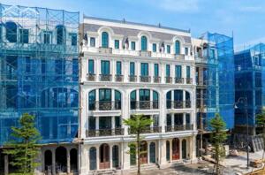 NHÀ MẶT PHỐ HOÀNG QUỐC VIỆT KÉO DÀI 5 TẦNG KHAI THÁC KINH DOANH LH: 0931982626