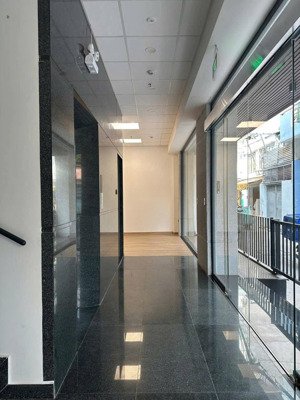 nhà mặt tiền nguyễn hữu tiến hđ thuê 73tr/tháng: 37 tỷ tl góc 2 mặt tiền