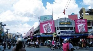 đường 1 trục xe hơi thông - nguyễn thái sơn - nhà 2 lầu - 3 phòng ngủ - về sân bay tầm 10p