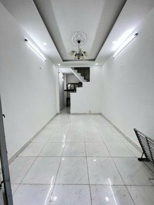 bán nhà hẻm nguyễn phi khanh, quận 1-3x9m, 1 trệt 1 lầu, giá chỉ 4.4 tỷ tl