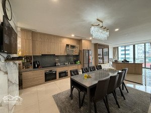 cực đẹp ! toà nhà 9 tầng có hầm - 2 mặt tiền- vỉa hè rộng - ô tô. bán nhà mặt phố xã đàn , vip