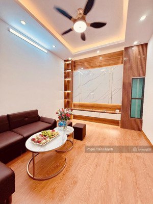 nhà đẹp - chính chủ - dân xây - cực hiếm - 6 tầng - trung tâm đội cấn - giá: 4.98 tỷ ctl