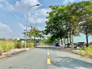 bán đất sổ đỏ cát lái, dt 5x20m, vị trí sát trường thcs cát lái 100 mét