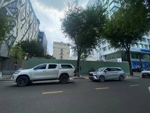 bán mặt tiền hai bà trưng , dt: 35x40m, cn 1.308m², nhà cấp 4, gpxd 3 hầm - 15 tầng, - giá: 1190 tỷ