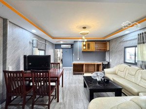 căn hộ penthouse quận 10 rộng 60m2 gần công viên lê thị riêng , vòng xoay dân chủ