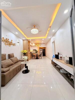 Nhà Đẹp Ô Tô Đỗ Cửa, Phố 8- 3 , Hai Bà Trưng 50/80m, tầng 1, giá 5.85 tỷ.