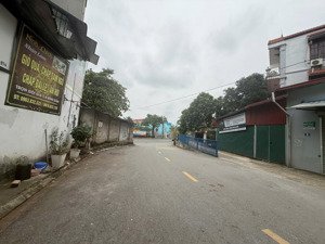 cần bán 70m² đất làng cam, gia lâm. đường ô tô 7 chỗ vào đất, cách đường cổ bi 100m.