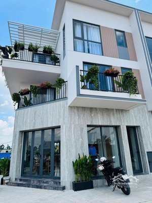 shophouse căn góc kinh doanh đỉnh liền kề - 1 trệt 2 lầu