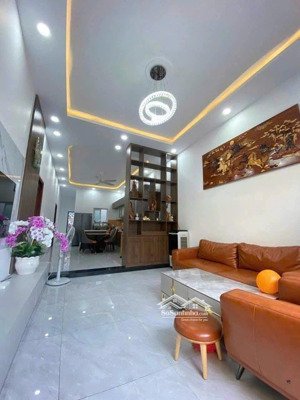 bán nhà chính chủ hẻm 182 lê hồng phong, p.phú lợi, tp.hồ chí minh.