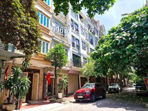 gđ cần chuyển đổi gấp nhà văn phú hà đông, dt 50m2, 7 tầng, thang máy, tặng full nội thất 16 tỷ.