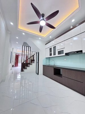 nhà mỹ đình, nam từ liêm 10 tỷ. gần phạm hùng, hàm nghi, lê đức thọ, nguyễn hoàng, nguyễn cơ thạch