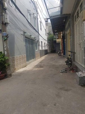 bán nhà h4m võ thành trang p11 tân bình. 3m8 x 17m giá 6 tỷ tl