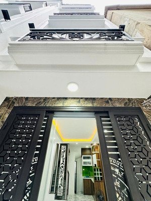 siêu hiếm láng hạ 30m 5tầng chỉ 7,98 tỷ.