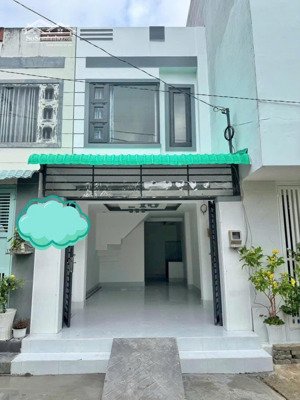 bán nhà lê văn lương: nhà 2 tầng 3,5*10m, 1,75 tỷ, hẻm xe hơi 6m, sổ hồng, công chứng ngay