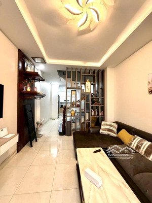 bán nhà đẹp sau gigamall 54.2m2, 2 tầng 2pn, siêu hiếm, giá 5.9 tỷ