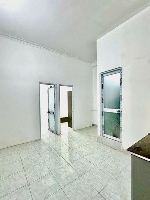 trống sẵn 2 phòng ngủ full nội thất ngay đỗ xuân hợp - xa lộ hà nội