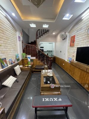 nhỉnh 10 tỷ, bán nhà lê đức thọ mỹ đình 2,dân xây nội thất tiền tỷ đẹp long lanh,ngõ 3m,30m ra ô tô