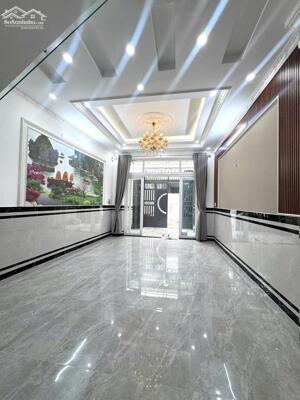 NHÀ 4 TẦNG MÁI THÁI HIỆN ĐẠI – LÊ VĂN KHƯƠNG – HẺM 8M Ô TÔ NGỦ TRONG NHÀ 75M2 5.85 TỶ