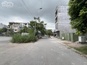 Cần tiền hạ giá bán gấp lô đất đẹp tại trung tâm khu tái định cư Trâu Qùy, Gia Lâm