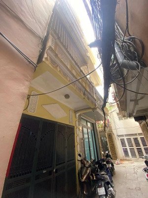 bán nhà đại la phường minh khai, hbt, hn 40m2. giá 10 tỷ hàng hiếm cho gia đình về ở