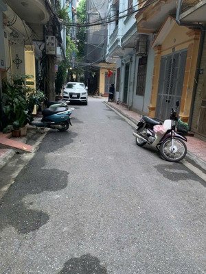 vip phố trần cung -52m -5 tầng- ô tô tránh, vào nhà 2 thoáng ô chờ thang máy, đối diện viện e, vip