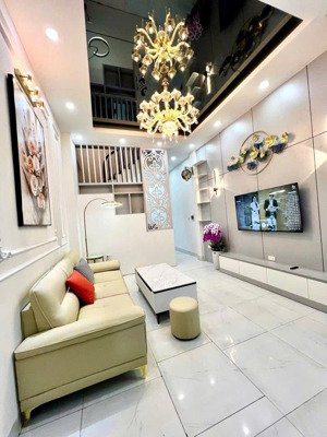 bán gấp nhà ngay đô nghĩa ô tô, tặng full nội thất đẹp cho khách