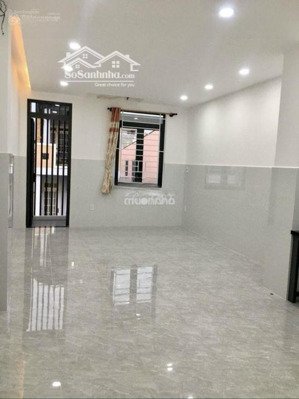 cho thuê nhà 2 ban công gần đại học y dược ở ghép chỉ 1t