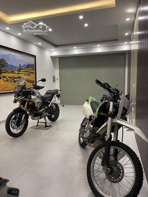 bán nhà ngọc thuỵ 72m2-hơn 15 tỷ-thang máy-full nội thất-ô tô đỗ cổng-trung tâm-sổ vuông